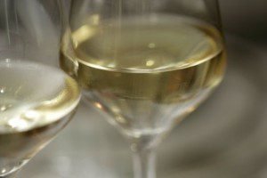 Best white wine home remedy for large pores and oily skin by thebottle-o.com.au