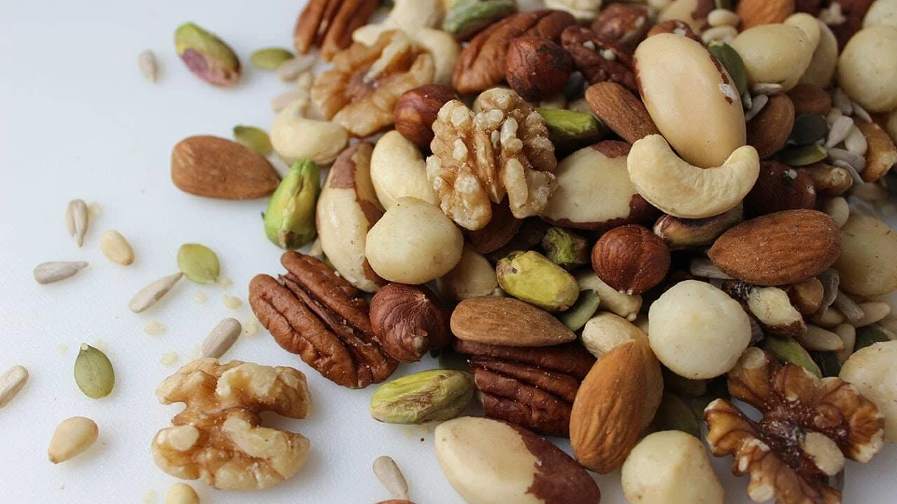 snacks nuts